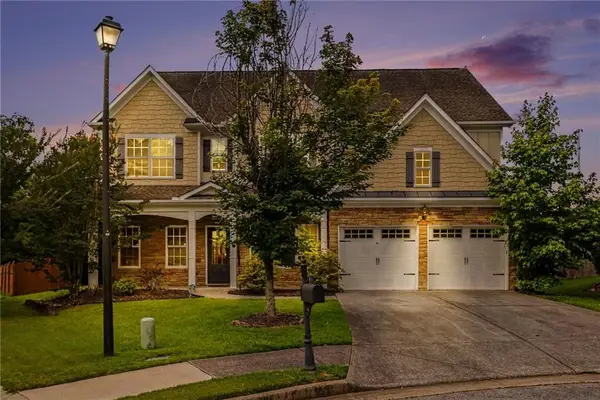 810 Sapphire Lane, Sugar Hill, GA 30518
