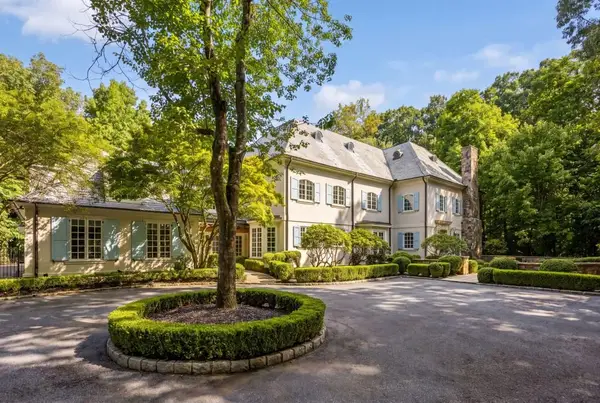 2485 W Wesley Road Nw, Atlanta, GA 30327