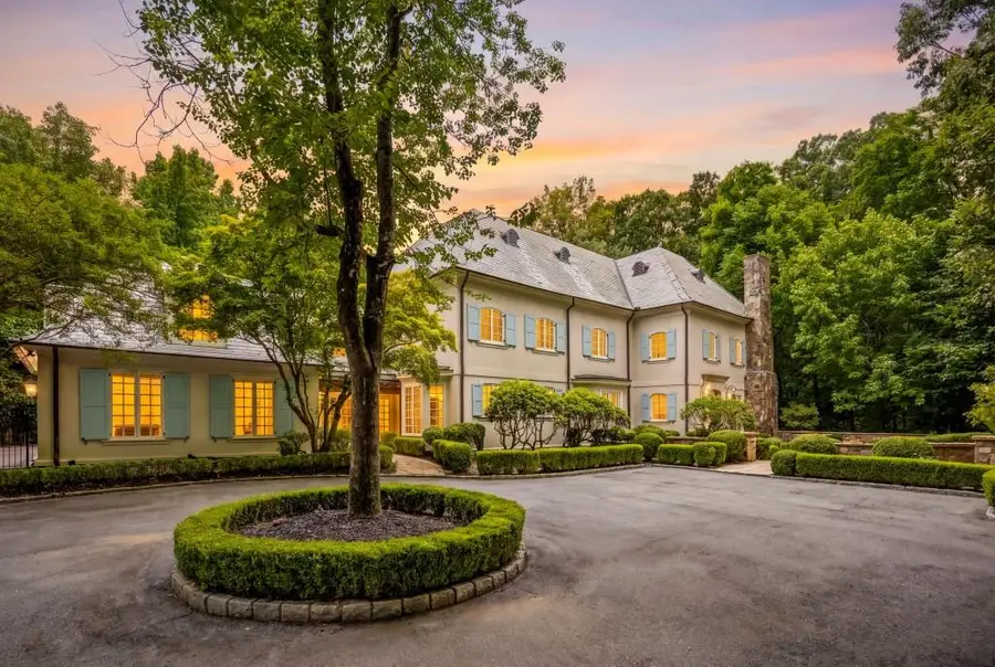 2485 W Wesley Road Nw, Atlanta, GA 30327 - #2