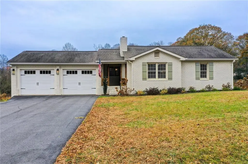 5125 Dahlonega Highway, Cumming, GA 30028 - #1