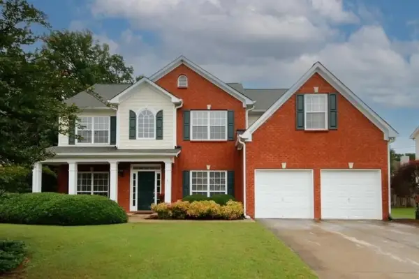 482 Leggett Oaks Lane, Lawrenceville, GA 30043