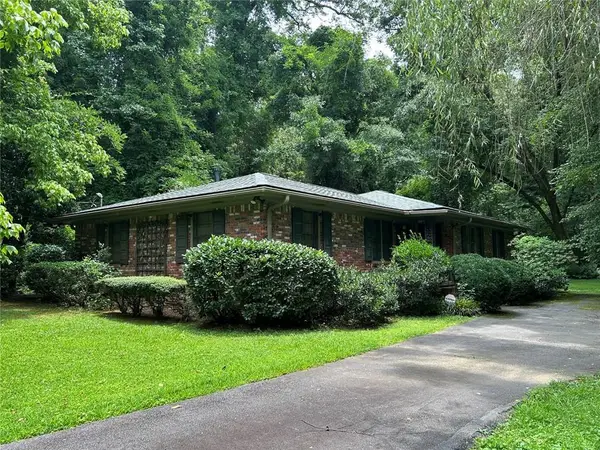 129 Parkside Circle, Decatur, GA 30030
