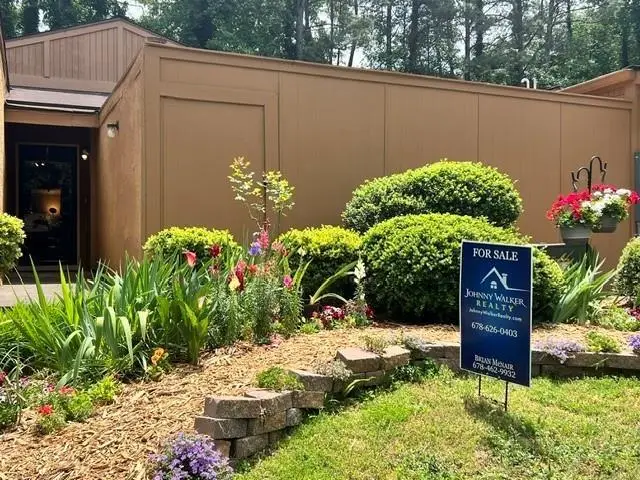 831 Lake Hollow Boulevard Sw, Marietta, GA 30064 - #2