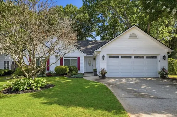 584 Fernstone Trail, Lawrenceville, GA 30046