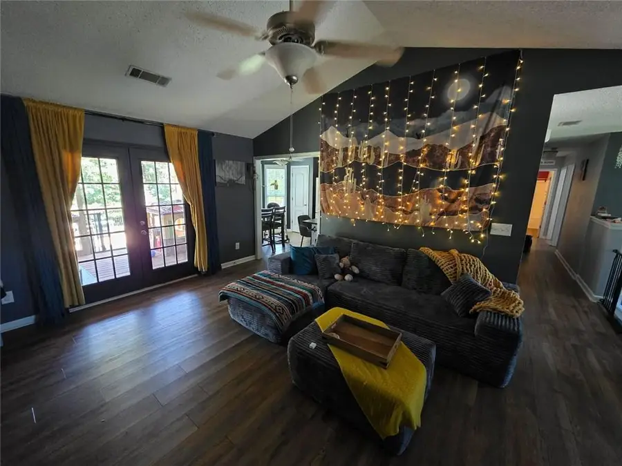 18 J & J Drive, Lavonia, GA 30553 - #2