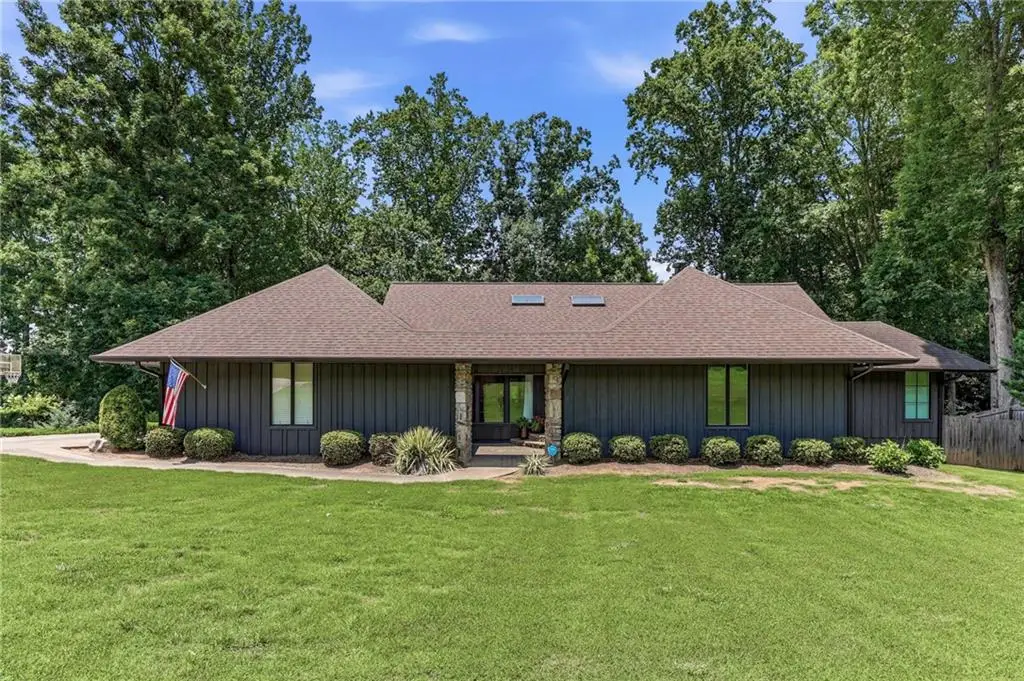 143 Woodlake Drive, Gainesville, GA 30506 - #1