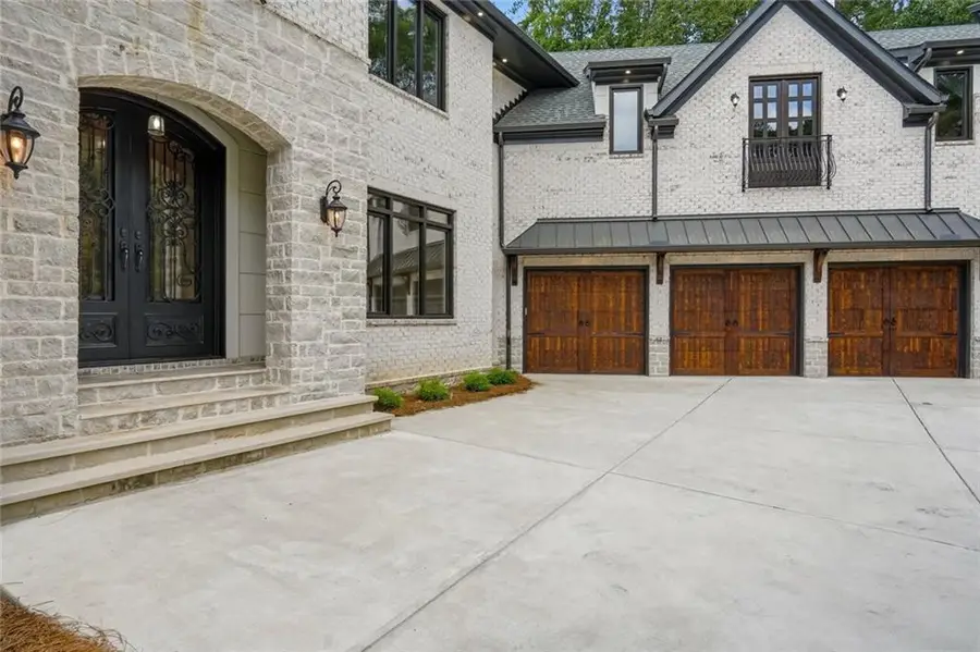 10745 Shallowford Road, Roswell, GA 30075 - #3