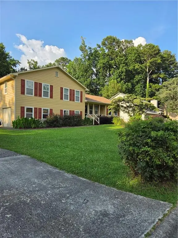 2710 Phillips Drive Sw, Marietta, GA 30064