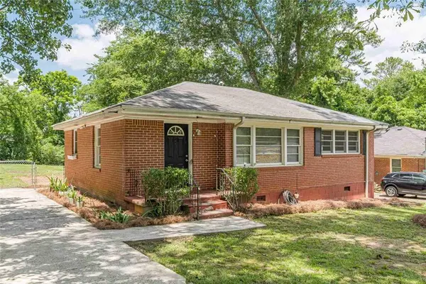 818 Sherwood Circle, Forest Park, GA 30297