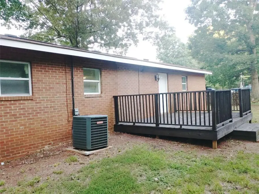 5582 Mulberry Street, Flowery Branch, GA 30542 - #2