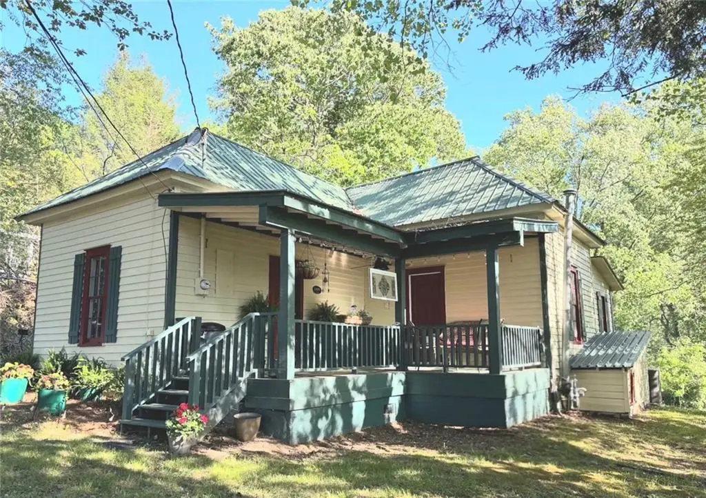 118 E Oak Street, Ellijay, GA 30540 - #1