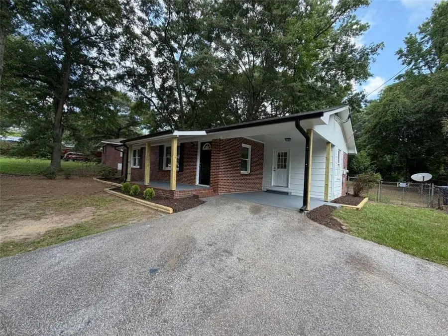135 Martha Street, Winder, GA 30680 - #3