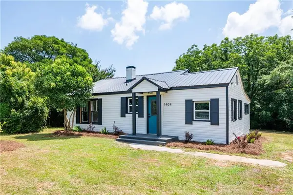 1404 N Forest Avenue, Hartwell, GA 30643