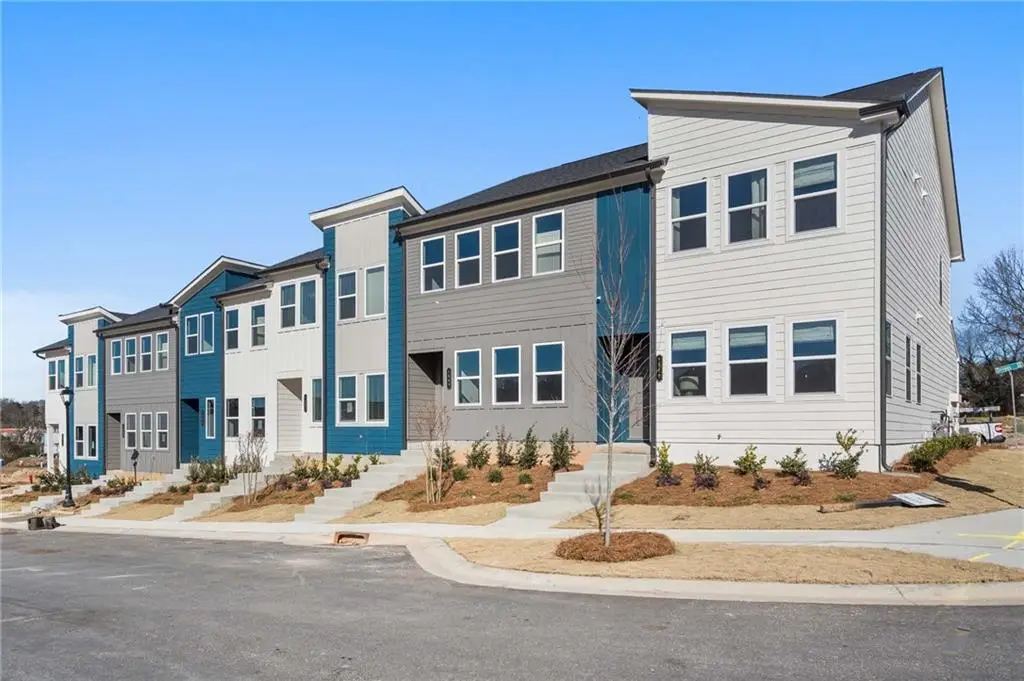 1560 Driggs Drive Nw, Atlanta, GA 30318 - #1