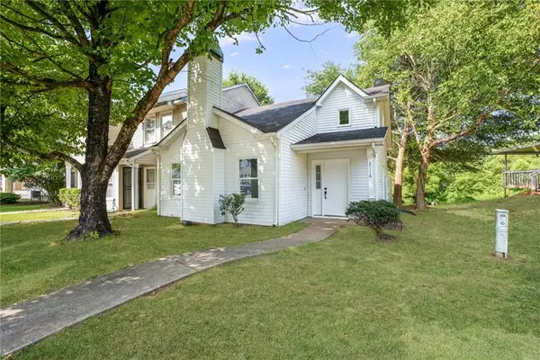 2176 Wellington Circle, Lithonia, GA 30058