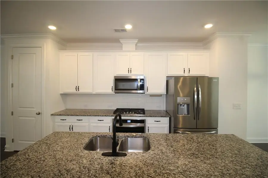 6532 Beacon Drive, Atlanta, GA 30328 - #2