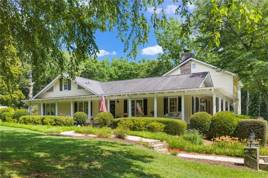 2324 E Cherokee Drive, Woodstock, GA 30188 - #2