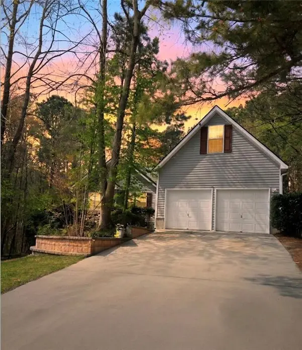 2072 Amberly Crossing Lane, Dacula, GA 30019