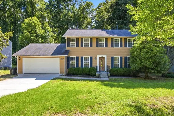 260 Barrington Drive E, Roswell, GA 30076