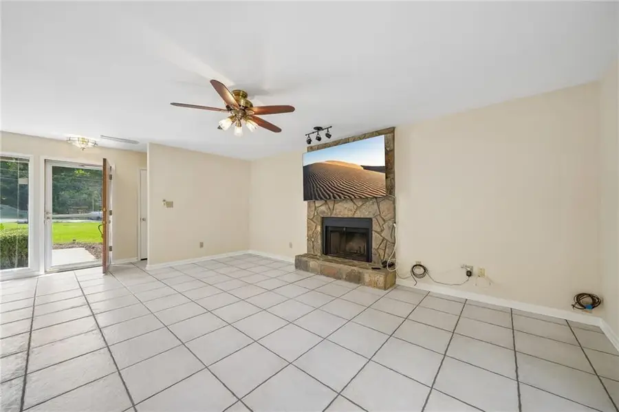 527 Paden Drive, Lawrenceville, GA 30044 - #3