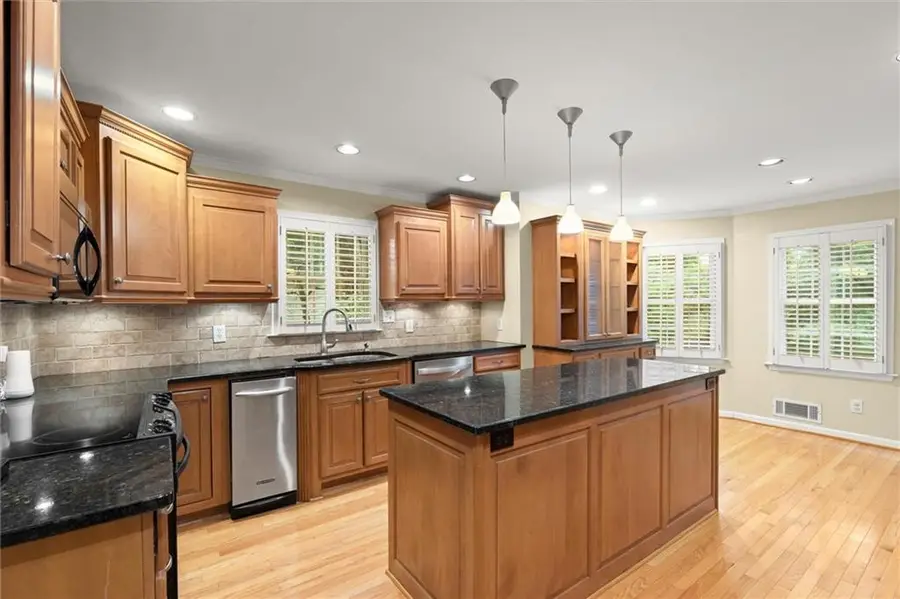 2185 Wenlok Trail Ne, Marietta, GA 30066 - #3