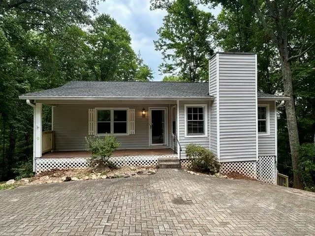 195 Golden Avenue, Dahlonega, GA 30533 - #1