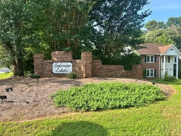 11 Lakeview Lane, Stockbridge, GA 30281
