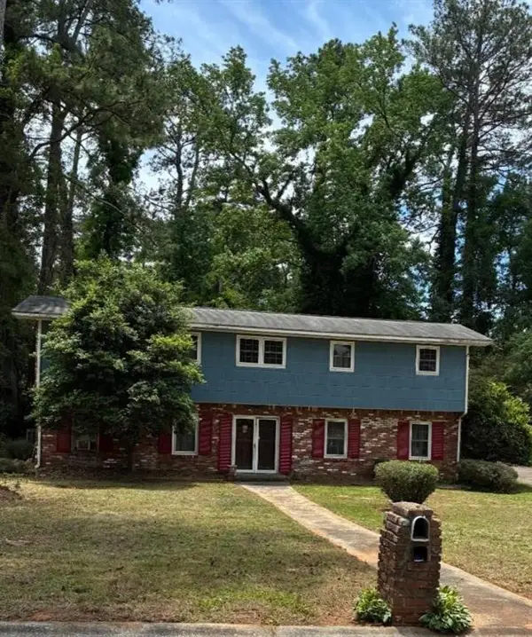 3034 Sunset Lane, East Point, GA 30344