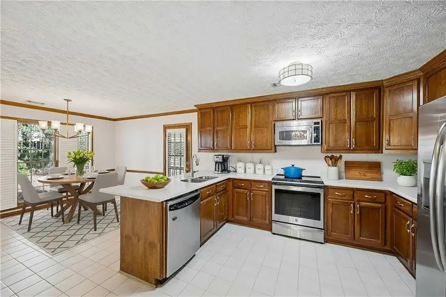 145 Shelli Lane, Roswell, GA 30075 - #3