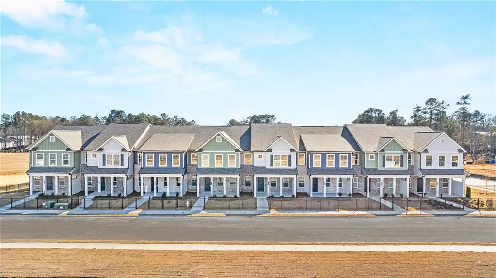 3285 Lake Carlton Road, Loganville, GA 30052 - #1