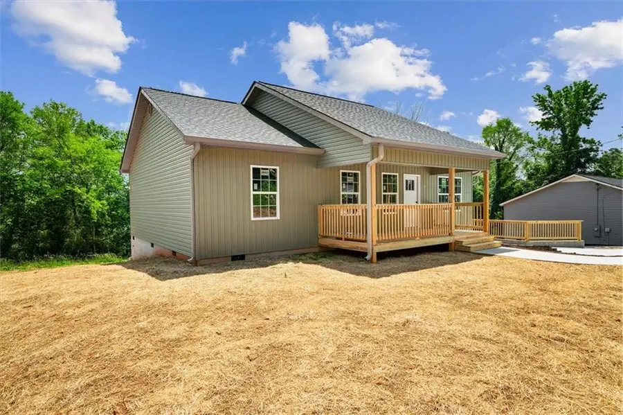 141 Azalea St Sw, Calhoun, GA 30701 - #3
