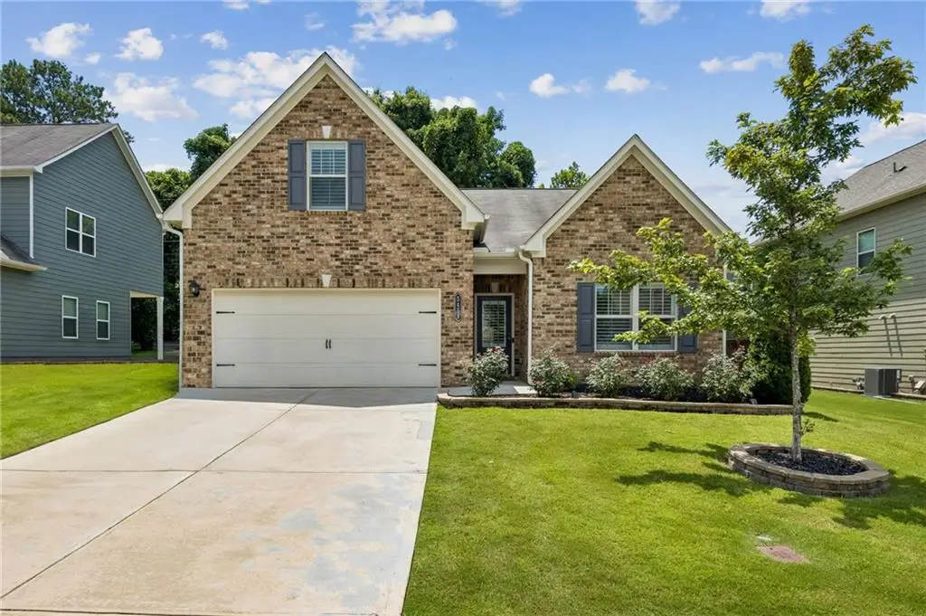 5458 Sycamore Creek Way, Sugar Hill, GA 30518 - #1