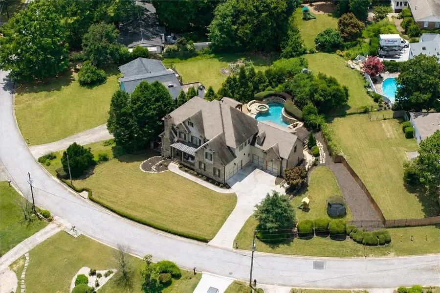 1084 West Nancy Creek Drive Ne, Atlanta, GA 30319 - #3