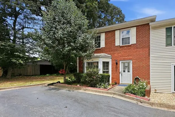 284 Shaded Oaks Lane Se, Marietta, GA 30067