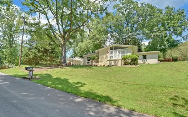 1858 Pinecrest Road, Gainesville, GA 30501
