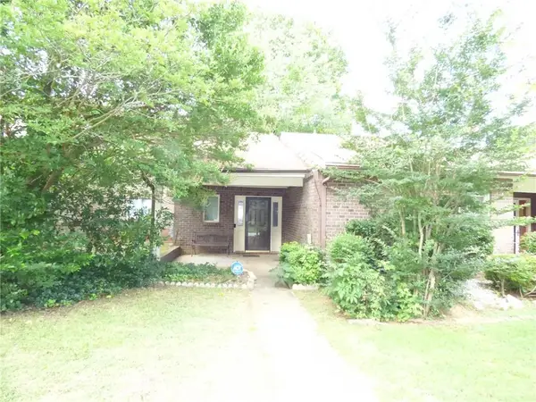 1572 Circlestone Drive, Stone Mountain, GA 30088