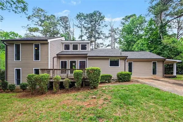 6742 Oakland Drive, Douglasville, GA 30135