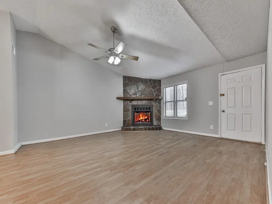 5506 Vaughn Road, Woodstock, GA 30188 - #2