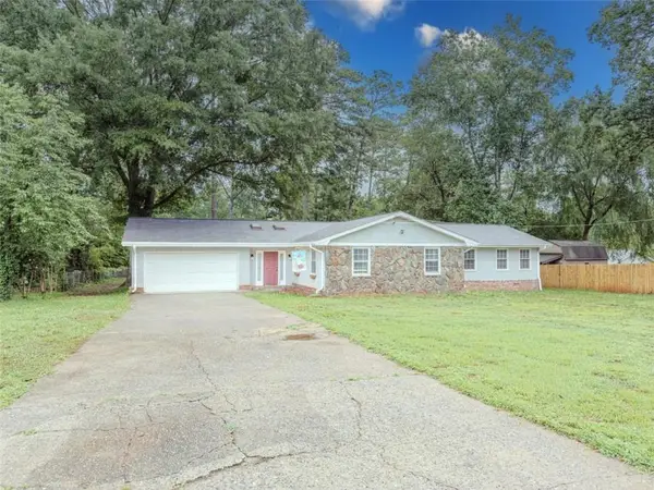 808 Glen Circle, Lawrenceville, GA 30044