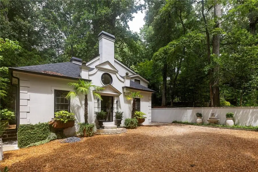 2760 Northside Drive Nw, Atlanta, GA 30305 - #2