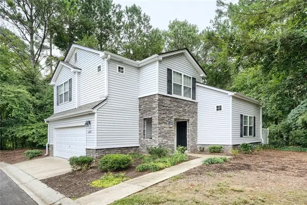 1277 W Oaks Way, Woodstock, GA 30188