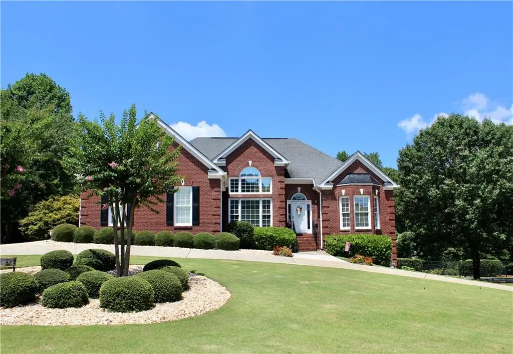 628 Wellington Drive, Winder, GA 30680 - #1