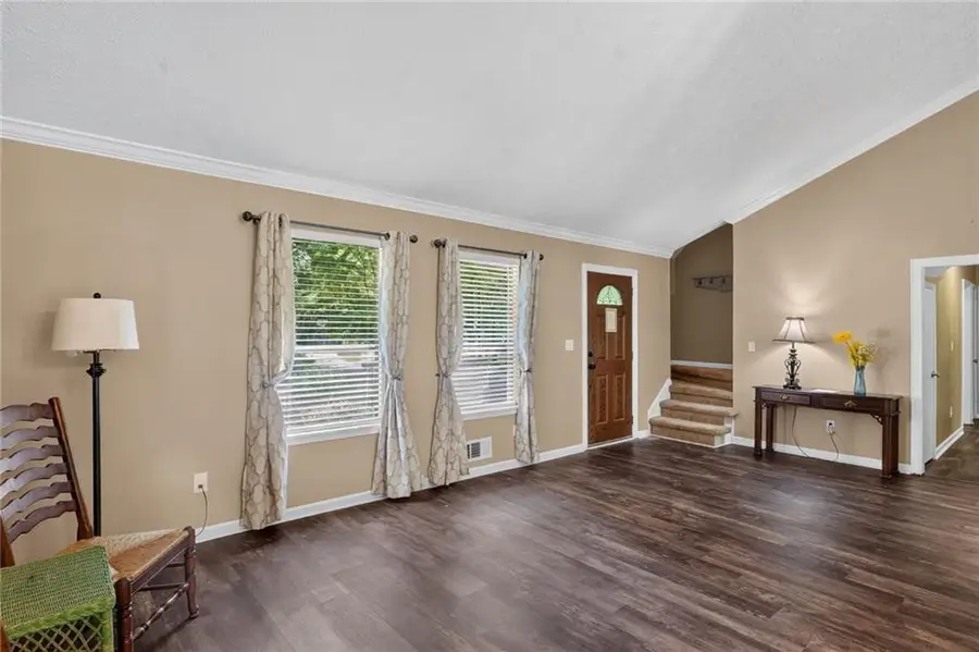 9640 Pine Thicket Way, Roswell, GA 30075 - #3