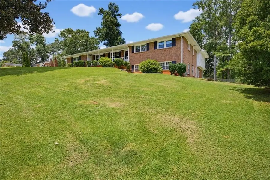 905 Hargett, Stone Mountain, GA 30083 - #2