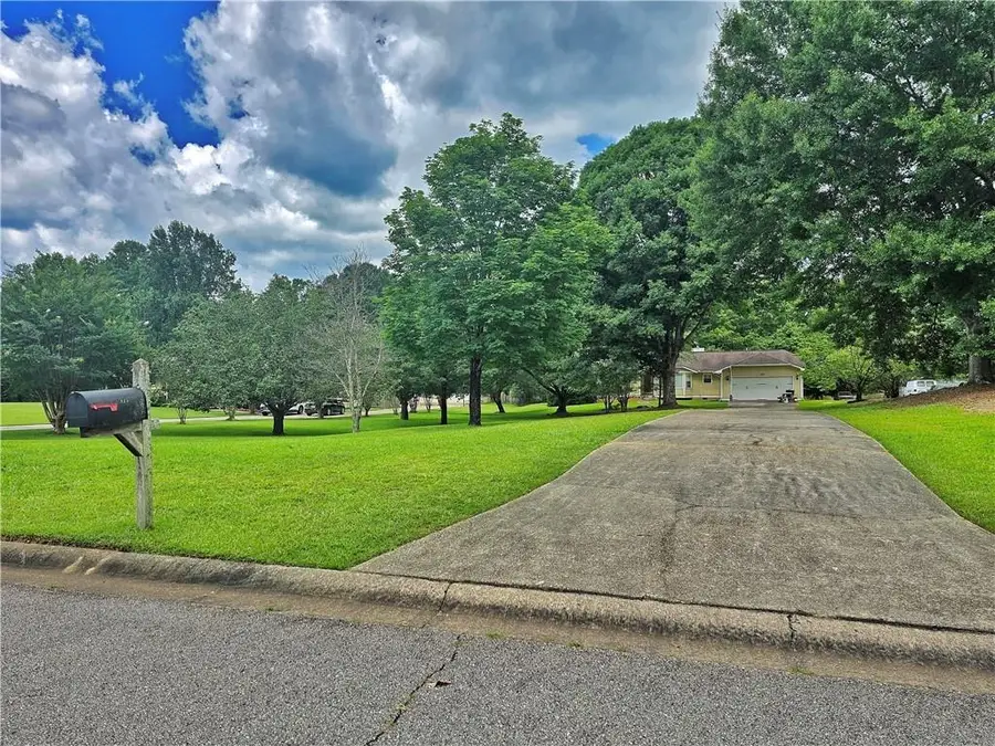 120 Aspen Lake Drive, Newnan, GA 30263 - #3