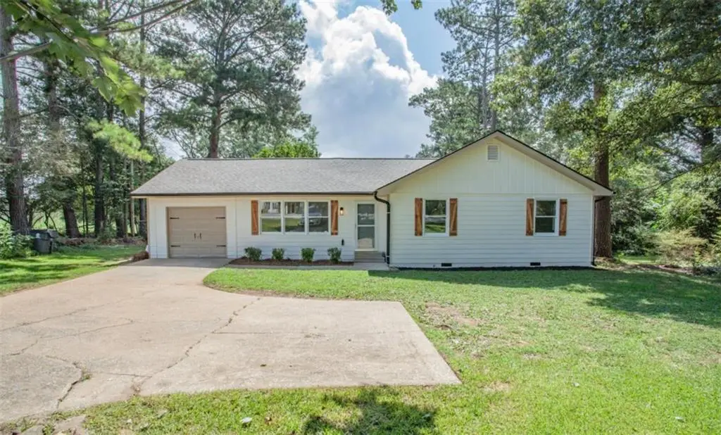 327 N Highway 113, Carrollton, GA 30117 - #1