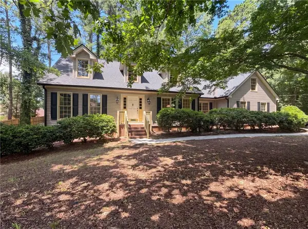 4379 Inns Brook Drive, Snellville, GA 30039