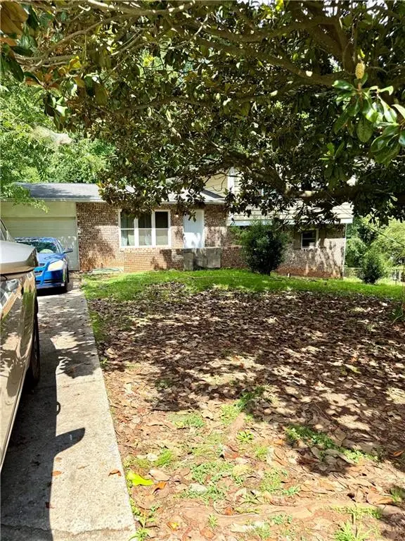 2821 Petersburg Court, Decatur, GA 30034