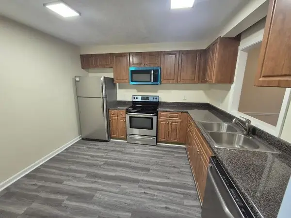 961 Park Gate Place, Stone Mountain, GA 30083