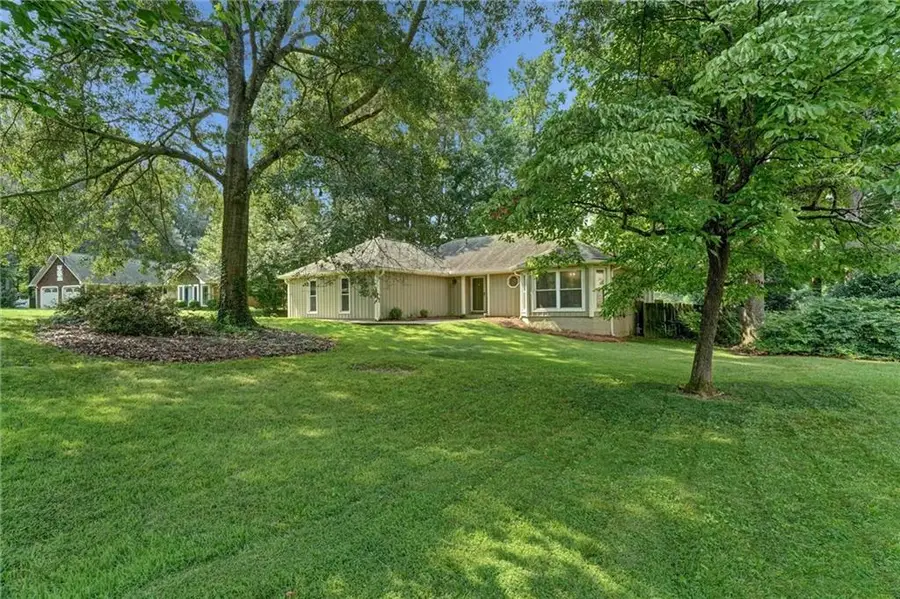 3115 Country Lake Drive, Powder Springs, GA 30127 - #2